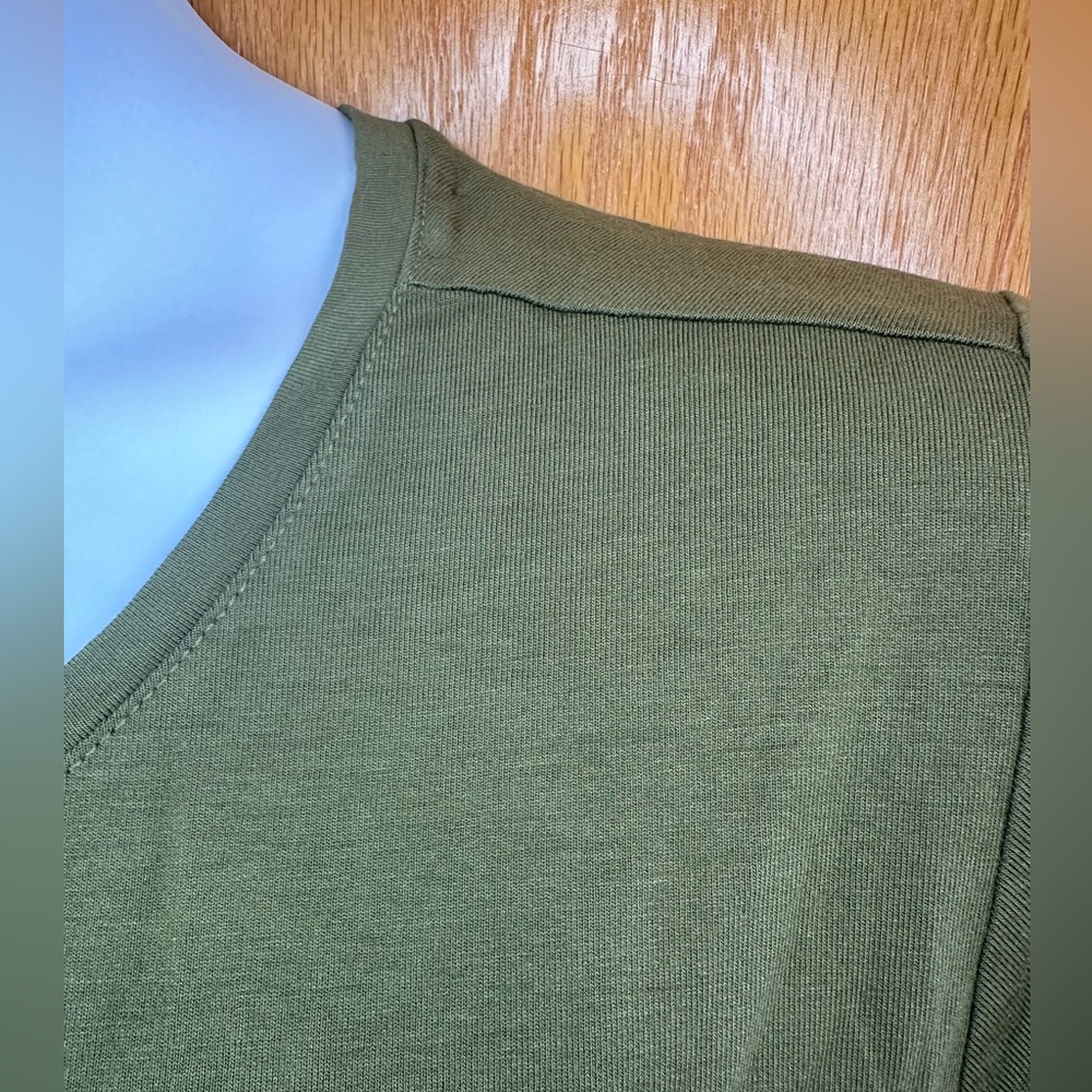 Alfani olive green tee Size 2X - Picture 2 of 7